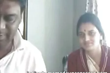 सुनहरे सेक्सी वीडियो एचडी फुल मूवी बालों वाली जाँघिया में चूमा